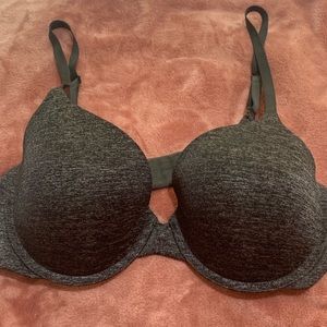Victoria’s Secret 38C Uplift Demi Bra